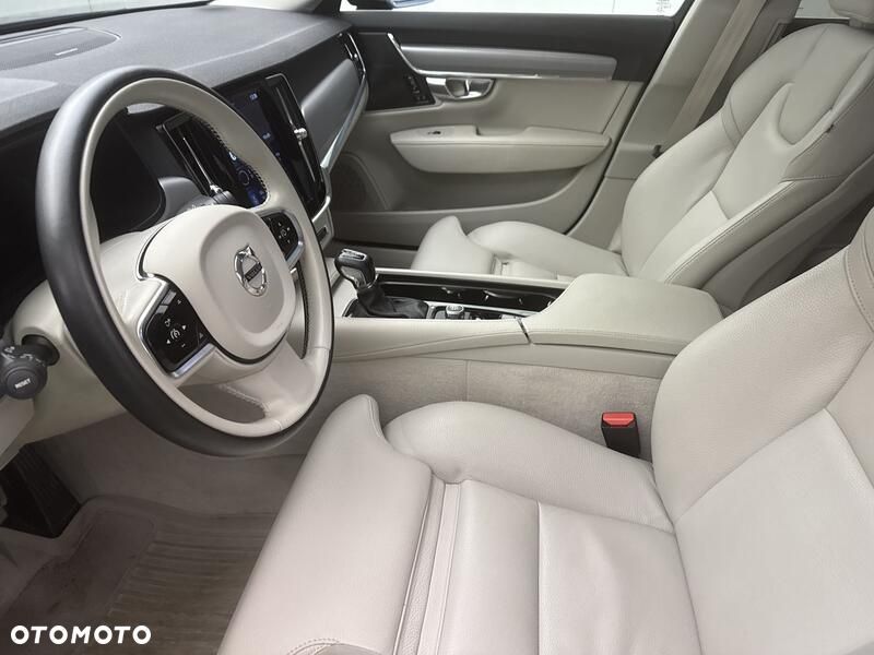 Volvo S90 D4 SCR Momentum Pro - 11