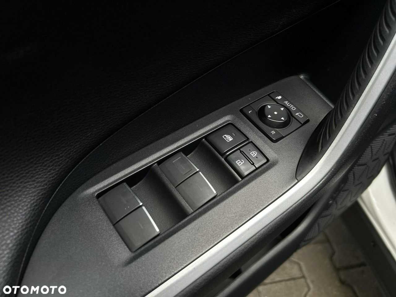 Toyota RAV4 - 19
