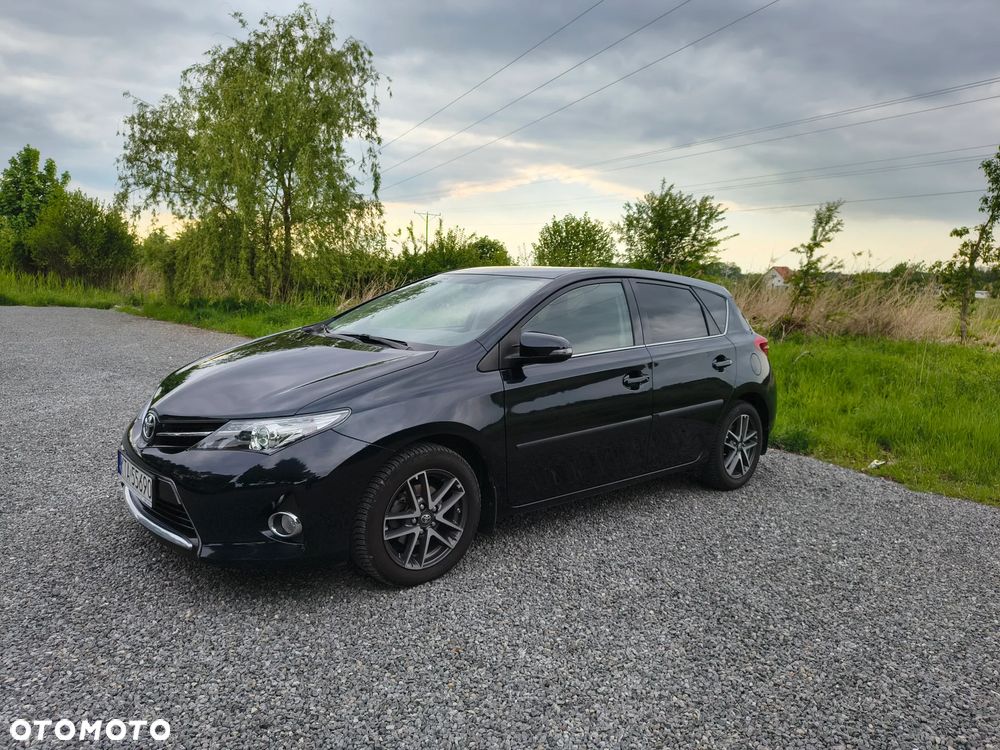 Toyota Auris 1.6 Premium - 14