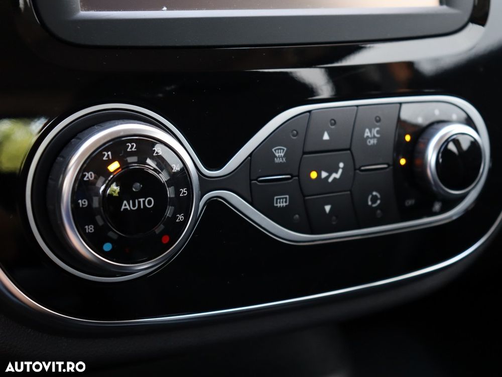 Renault Captur - 23