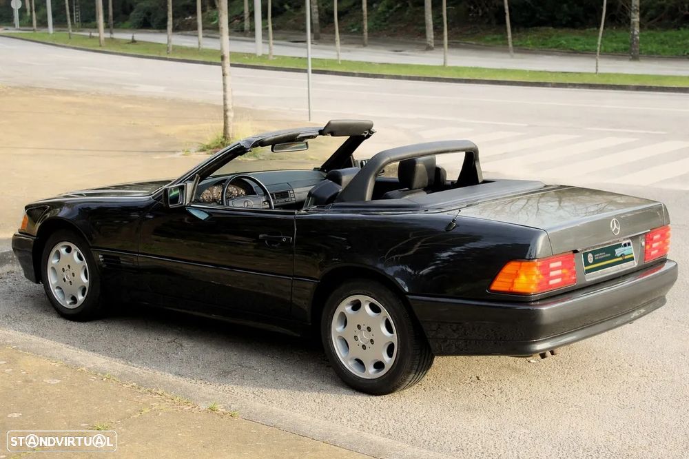 Mercedes-Benz SL 320 Standard - 11
