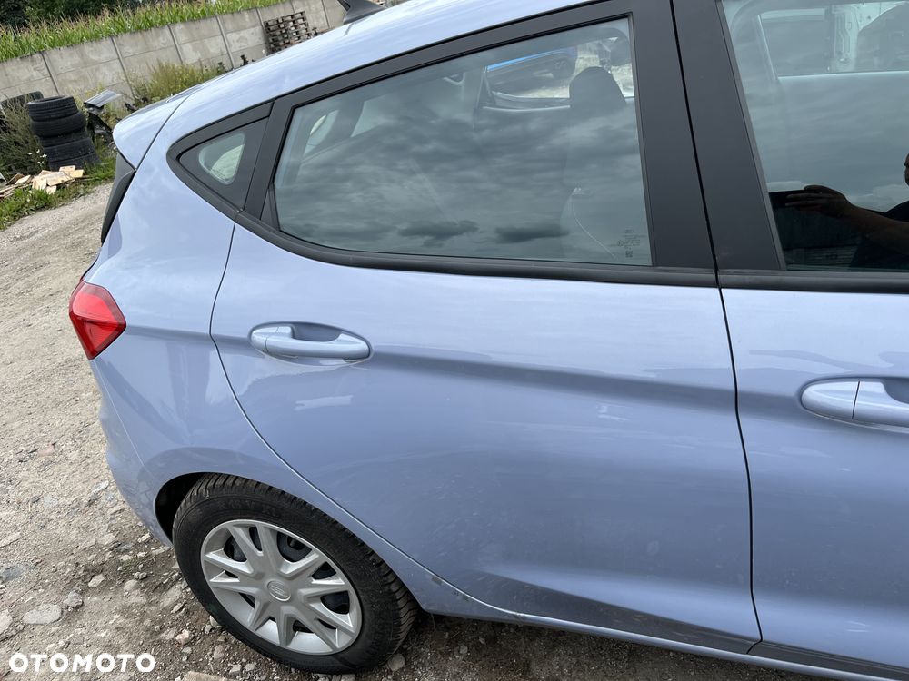Drzwi tylne prawe Ford Fiesta MK8 - 1