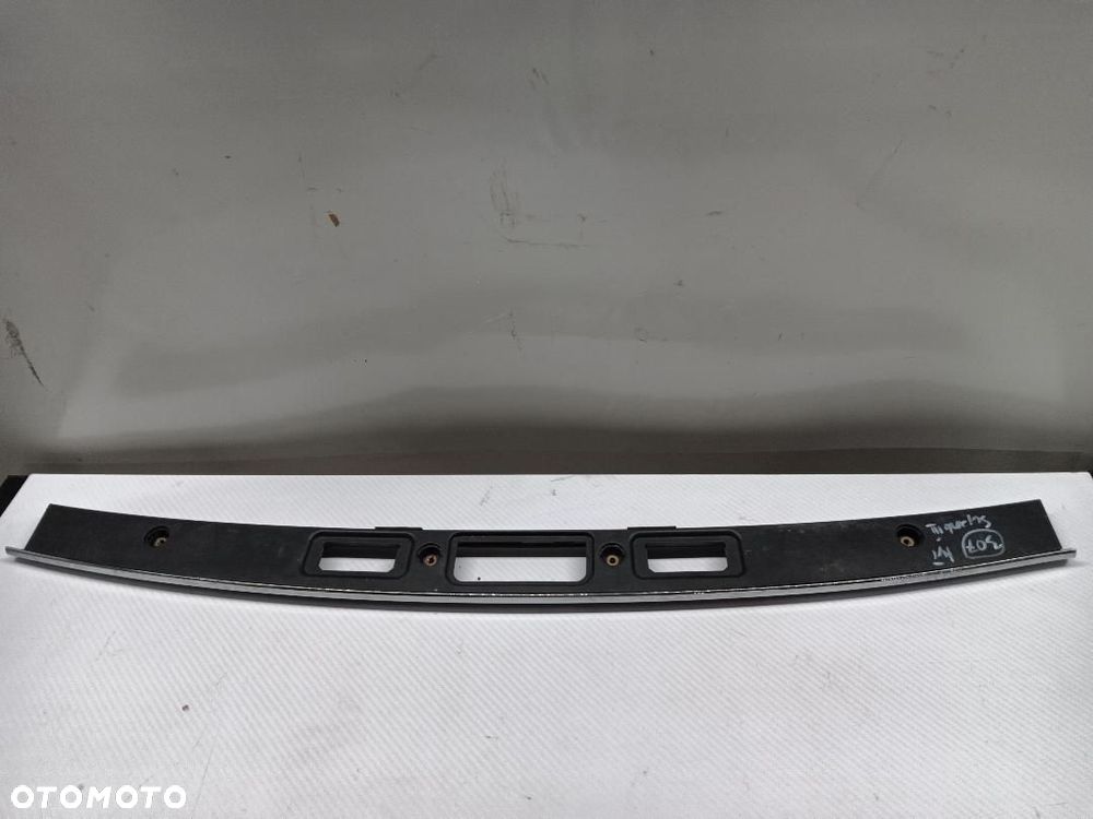 LISTWA KLAPY TYŁ TYLNA SKODA SUPERB III KOMBI 3V9827487 - 1