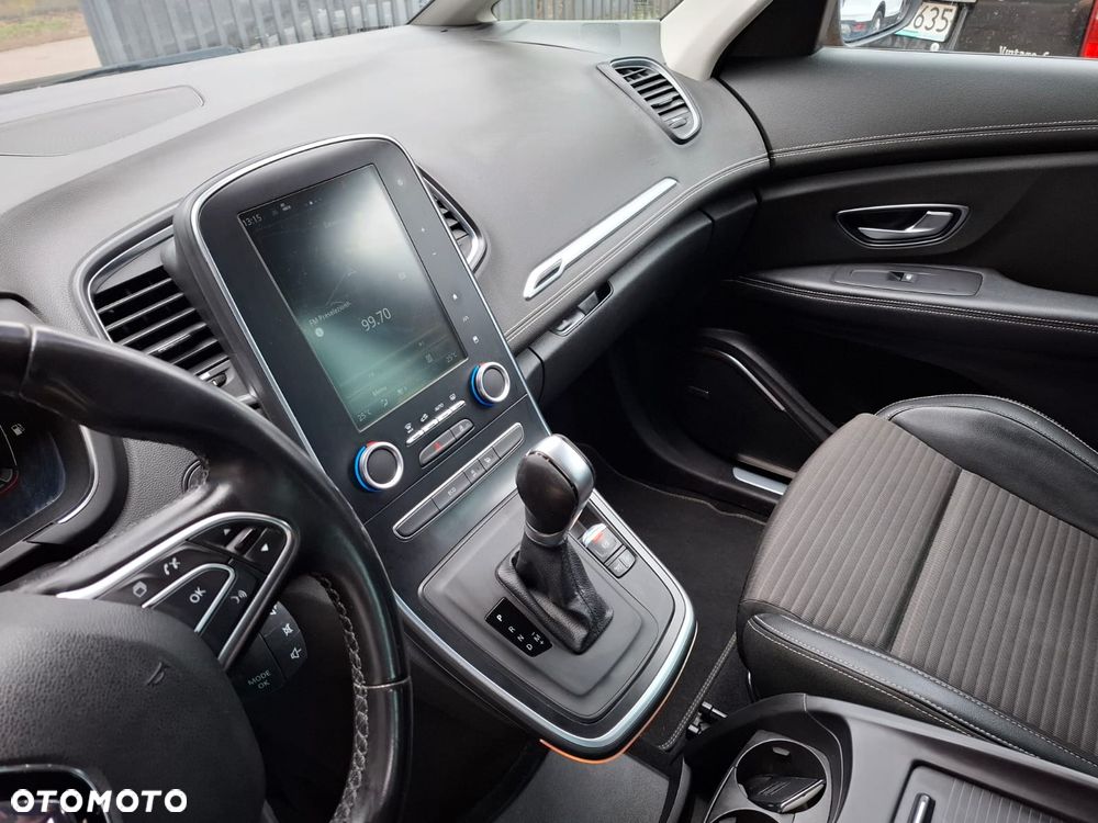 Renault Scenic 2017 photo 2