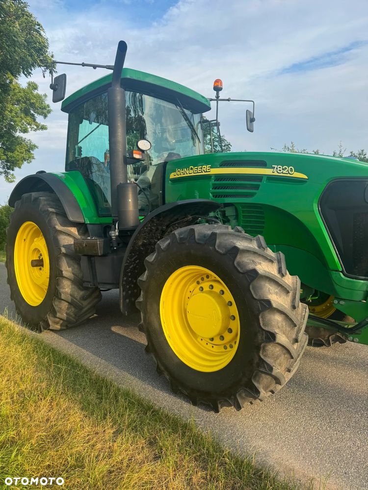 John Deere 7820 - 7
