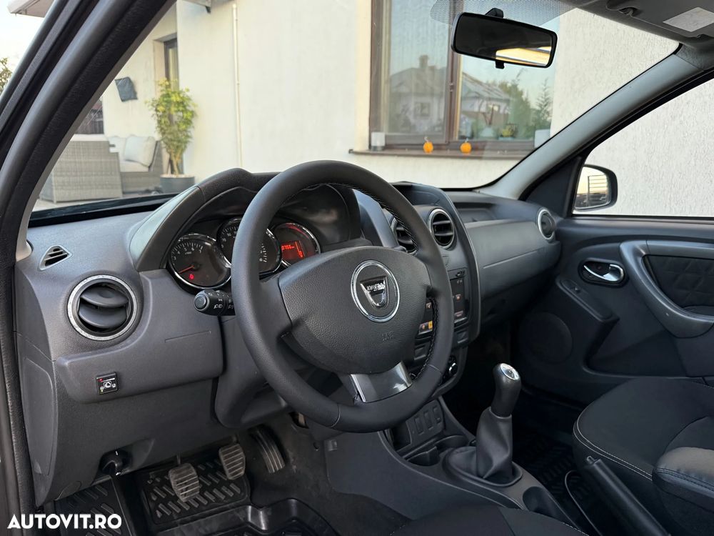 Dacia Duster 1.6 4x2 Prestige - 13