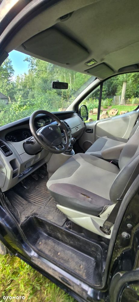 Renault Trafic - 12