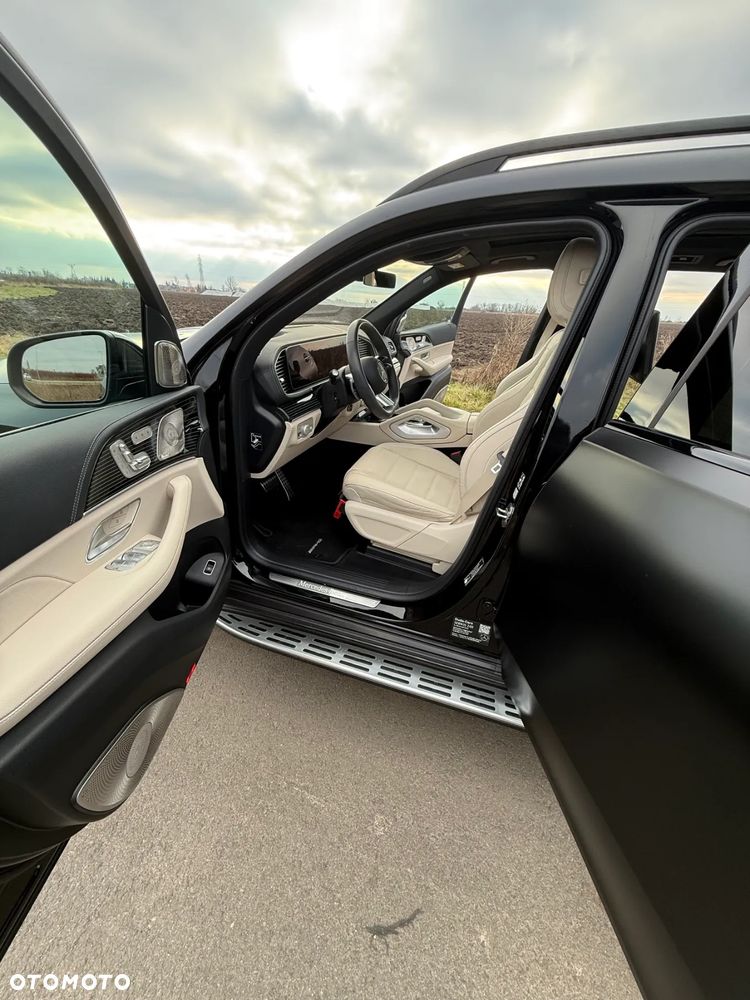 Mercedes-Benz GLS - 11