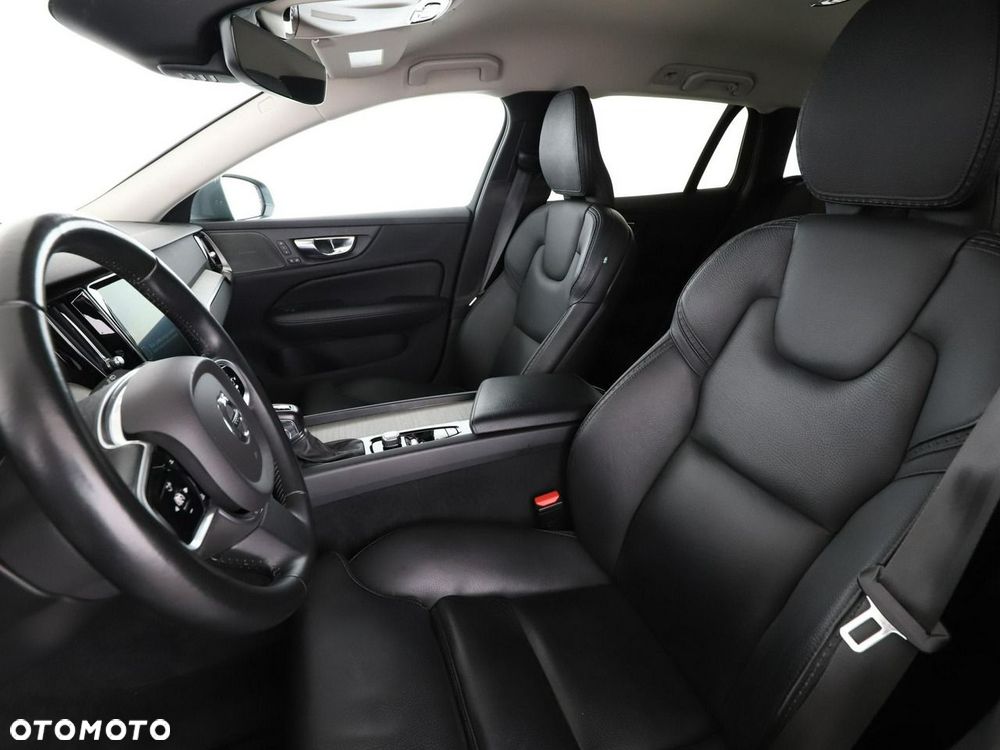 Volvo V60 Cross Country D4 AWD - 14