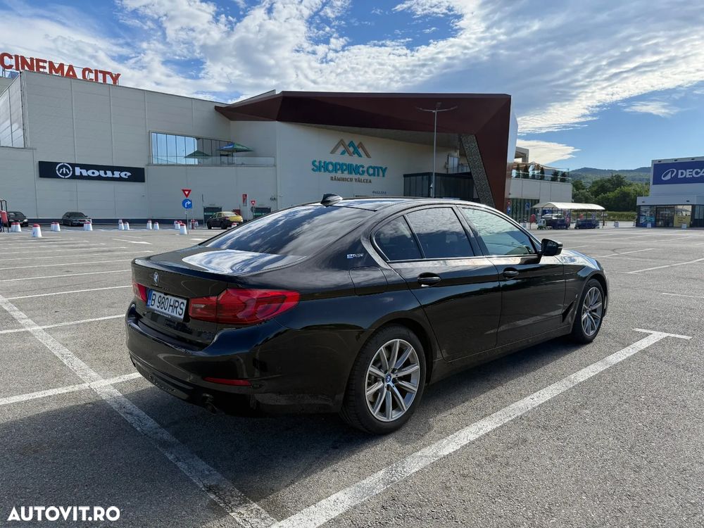 BMW Seria 5 2018 photo 2