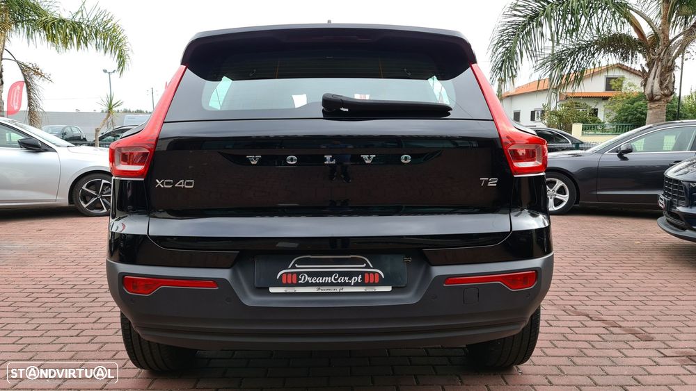 Volvo XC 40 1.5 T2 Momentum Plus - 14