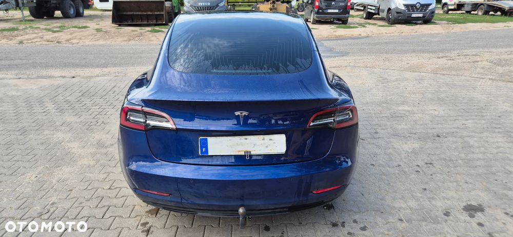Tesla Model 3 - 13