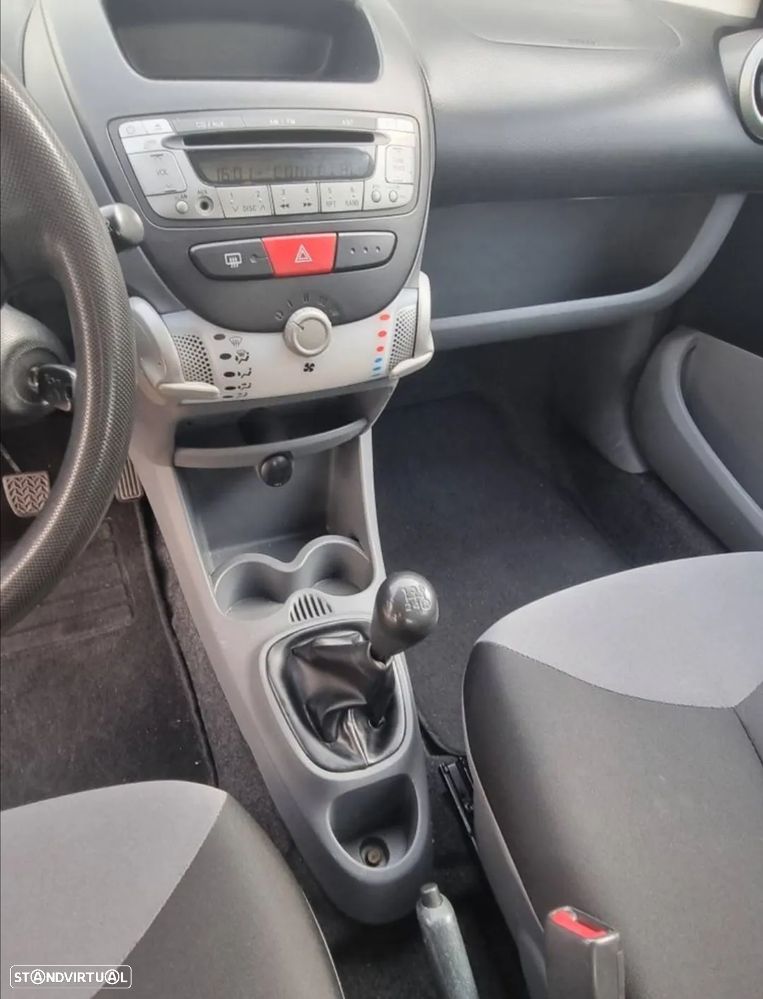 Peugeot 107 1.0 Urban - 6