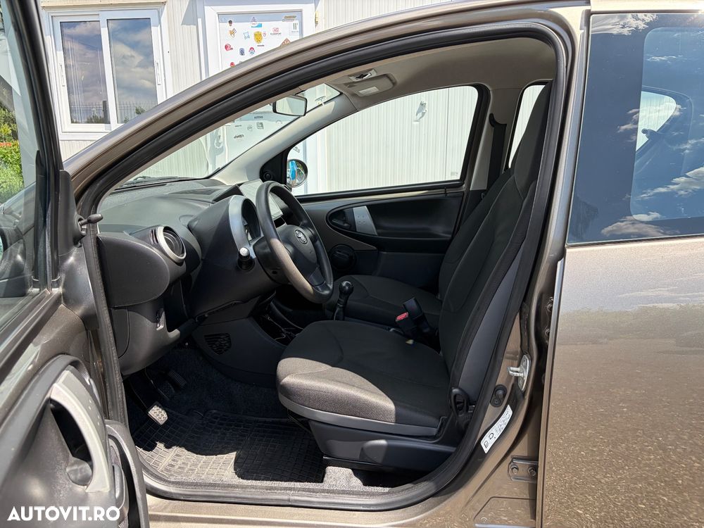 Toyota Aygo 1.0 Luna - 10