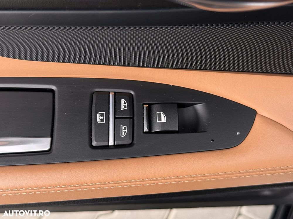 BMW Seria 7 730d Edition Exclusive - 36
