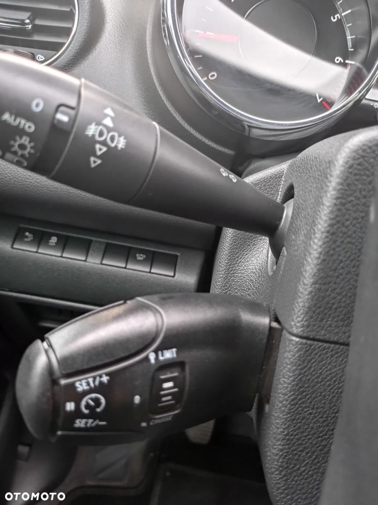 UWAGA ! 2017 PEUGEOT 5008 BENZYNA 131PS KLIMATRONIC NAVI ALU18 MALE KM I WLASC PL - 12