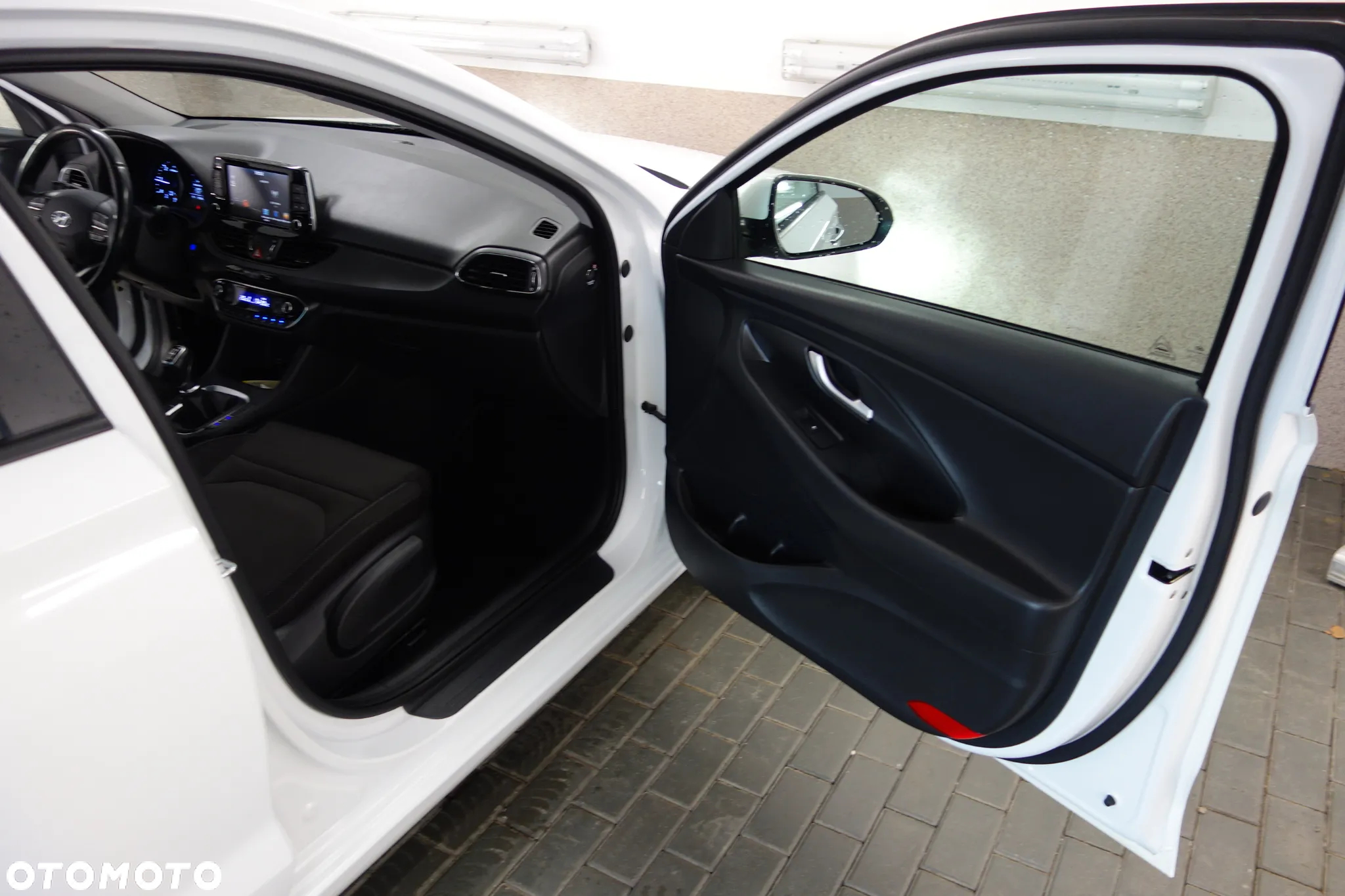 Hyundai i30 1.6 CRDi BlueDrive Classic - 23