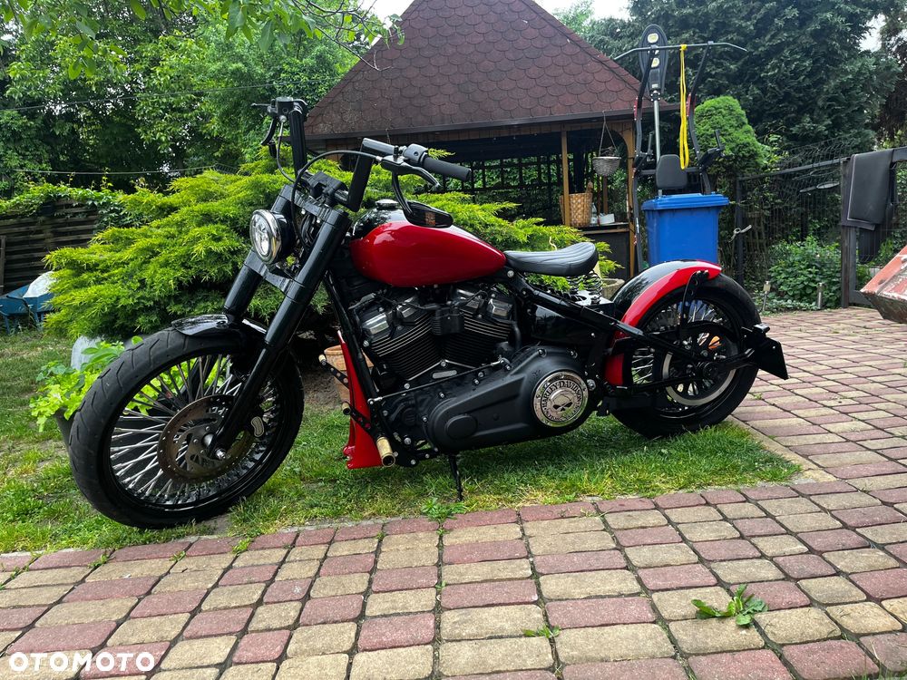 Harley-Davidson Softail Street Bob - 5