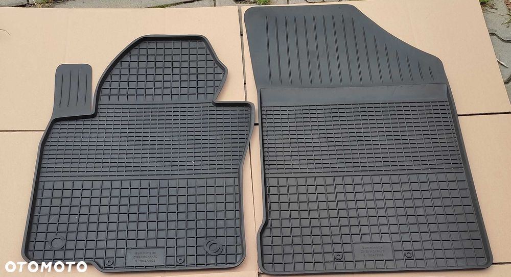 KIA RIO II NOWE Dywaniki PRZÓD gumowe dopasowane korytka korytko - 1