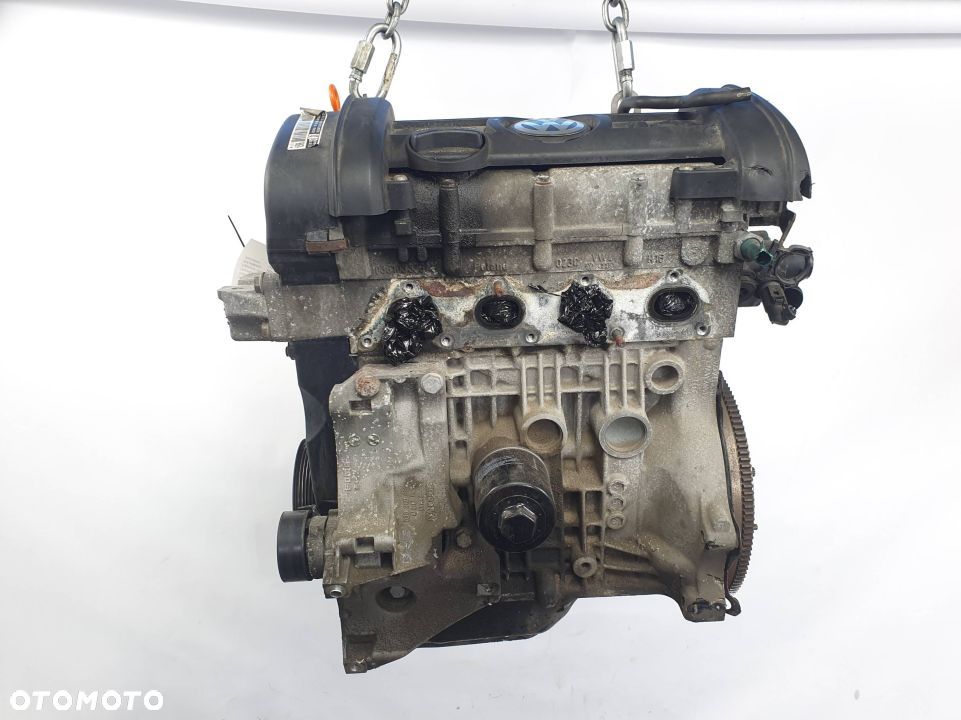 SILNIK SŁUPEK VOLKSWAGEN GOLF V BUD 1.4 80KM - 1