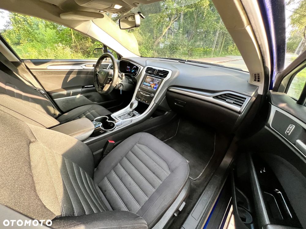 Ford Fusion - 7