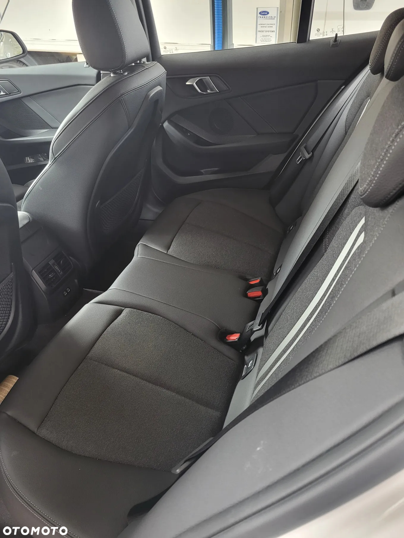 BMW Seria 1 118i - 11