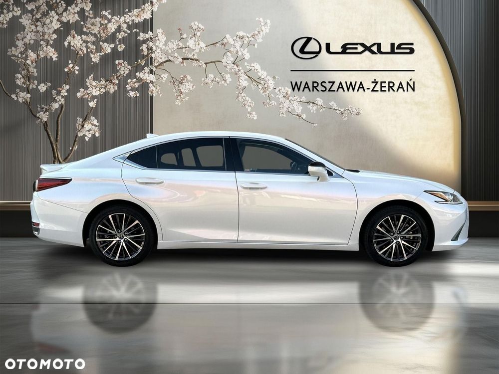 Lexus ES 300h Business Edition - 8