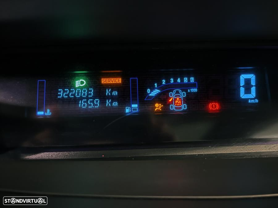Renault Grand Espace 2.0 dCi FAmily 7L - 11
