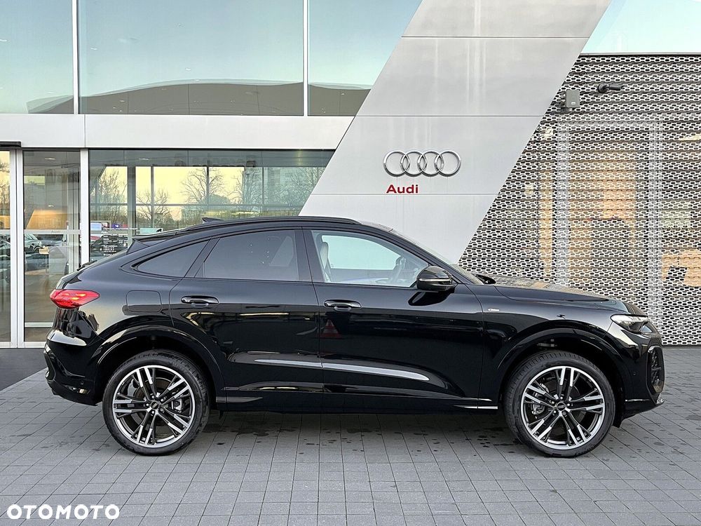 Audi Q5 Sportback - 1