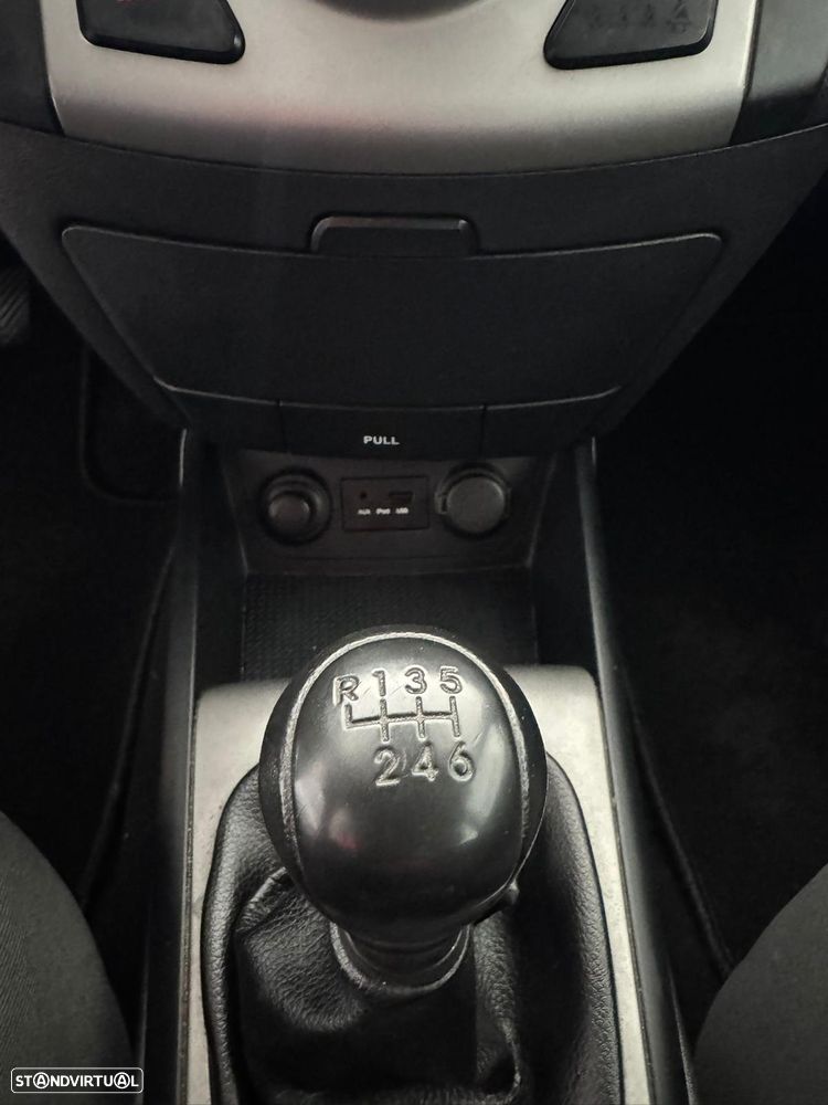 Hyundai i30 1.6 CRDI Comfort DPF - 7