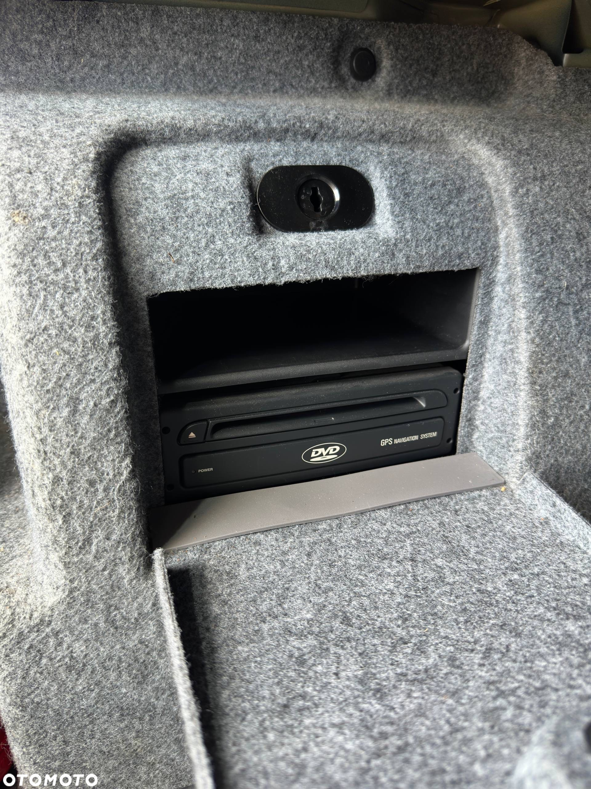 BMW Seria 3 318i - 30