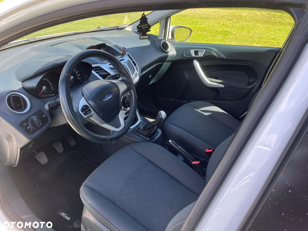 Ford Fiesta 1.25 Champions Edition - 5