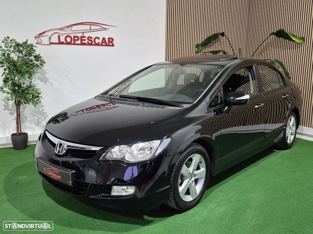Honda Civic 1.8 ES Auto. - 1