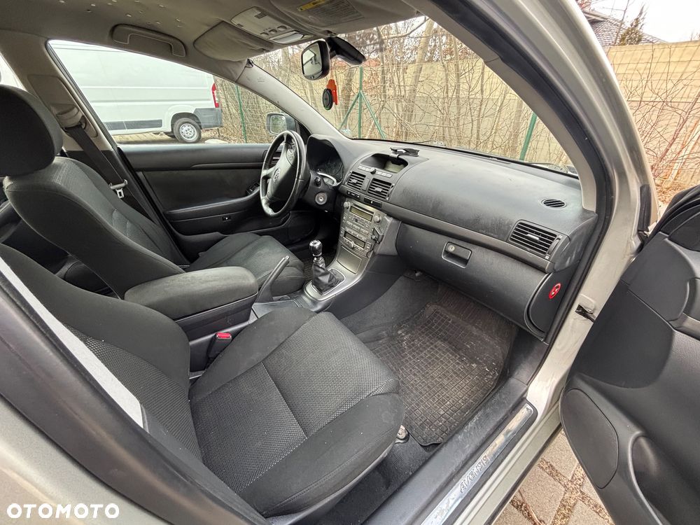 Toyota Avensis 2.2 D-4D Prestige - 6