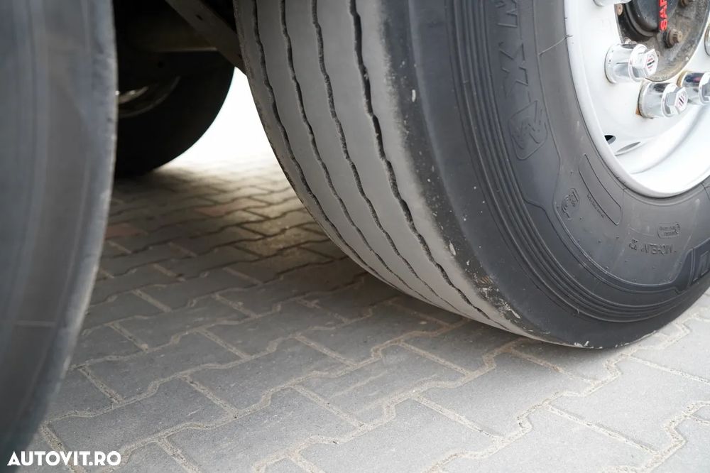 Schwarzmuller CORTINĂ / STANDARD / ACOPERIȘ RIDICAT / AXĂ RIDICATĂ / SAF - 25