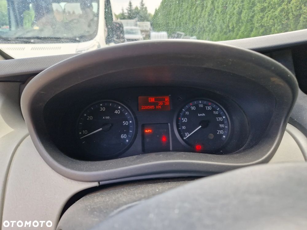 Renault Trafic - 6