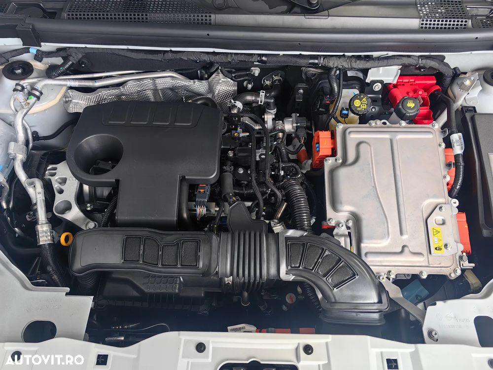 Dacia Duster HEV 140 Journey - 13