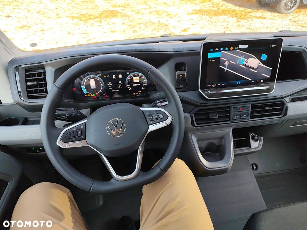 Volkswagen Crafter 35 Furgon z wysokim dachem silnik: 2,0 l EU6 SCR 177 KM, przedni 8-bieg.automatyczna, r.o : 4490 mm - 13