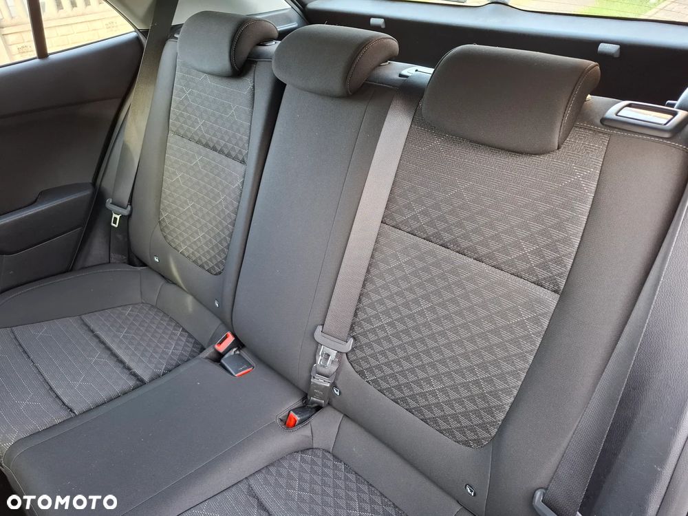 Kia Rio - 18