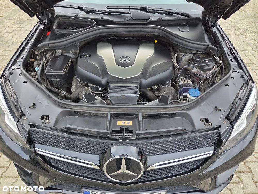 Mercedes-Benz GLE - 24