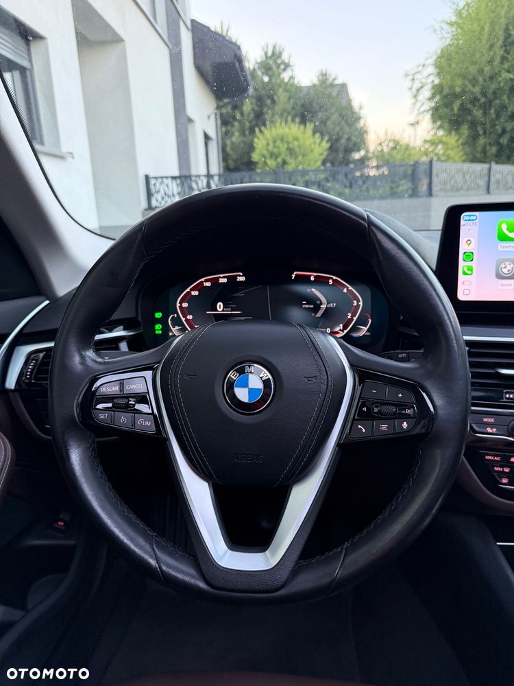 BMW Seria 5 520i Touring Luxury Line - 30