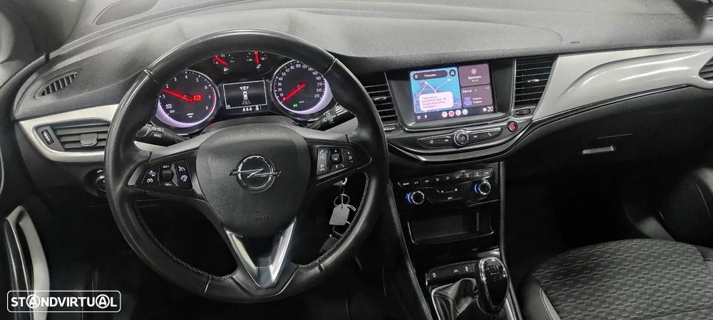 Opel Astra 1.2 Turbo - 10