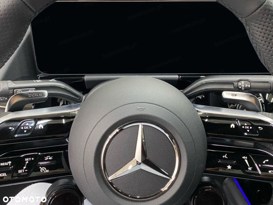Mercedes-Benz GLA - 7