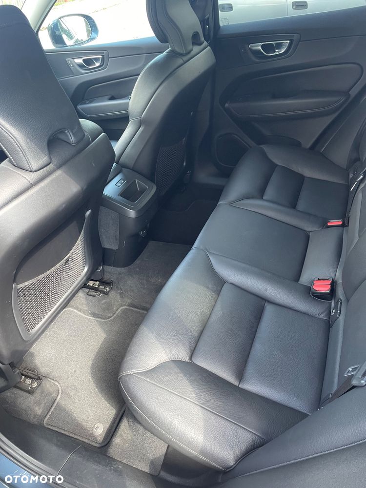 Volvo XC 60 T5 AWD Geartronic Momentum Pro - 9