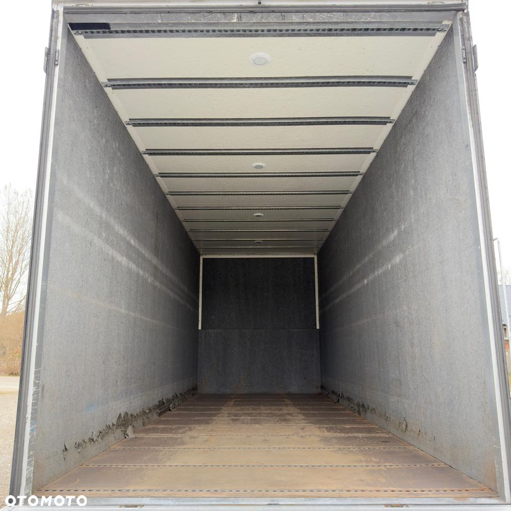 Scania SCANIA R410 / IZOTERMA / KONTENER / SILNIK 6 CYLINDROWY / 13 LITROWY  / KLIMA POSTOJOWA / WINDA / SPROWADZONY / SYPIALKA / AUTOMAT / 18 PALET / E6 / STAN BARDZO DOBRY - 18