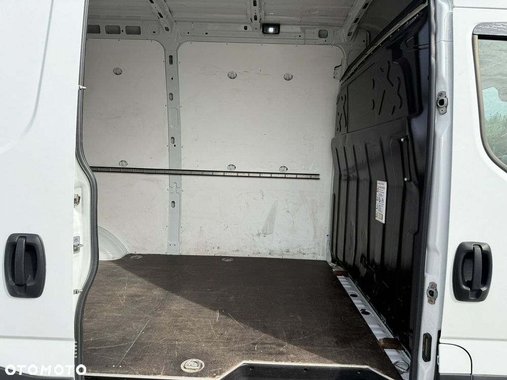 Iveco Daily 35S14 V - 10