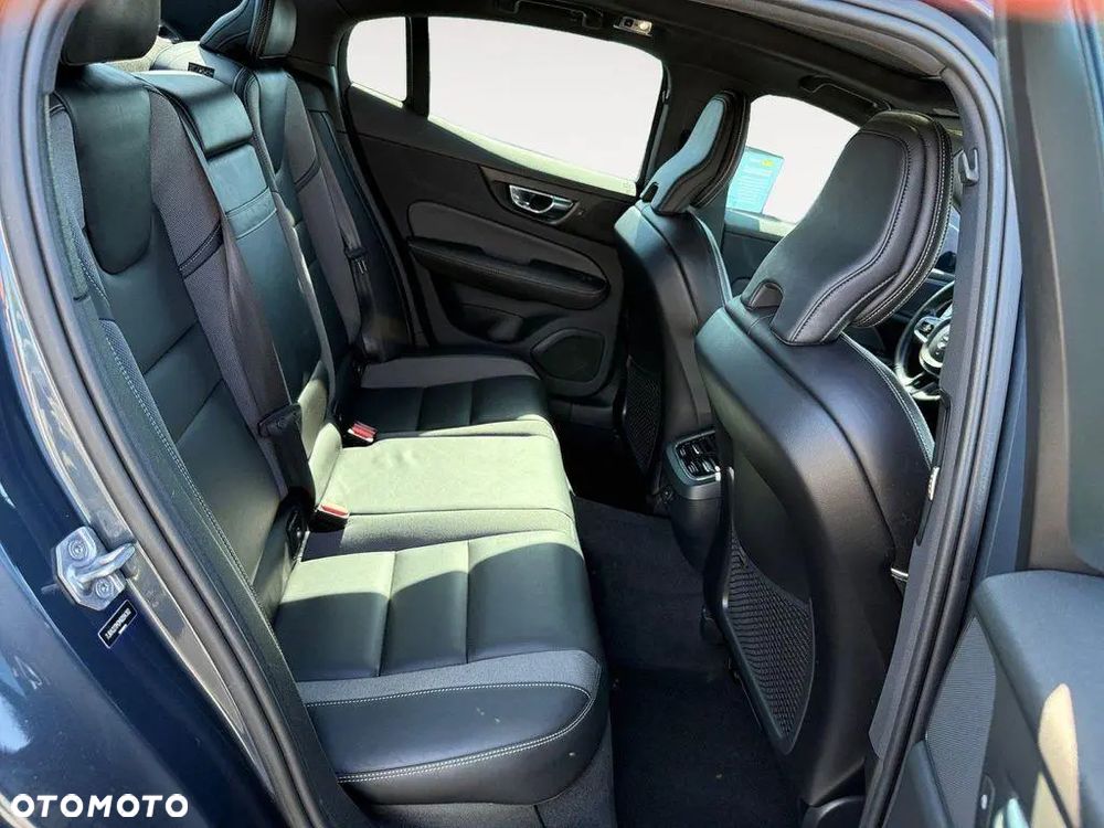 Volvo S60 - 16