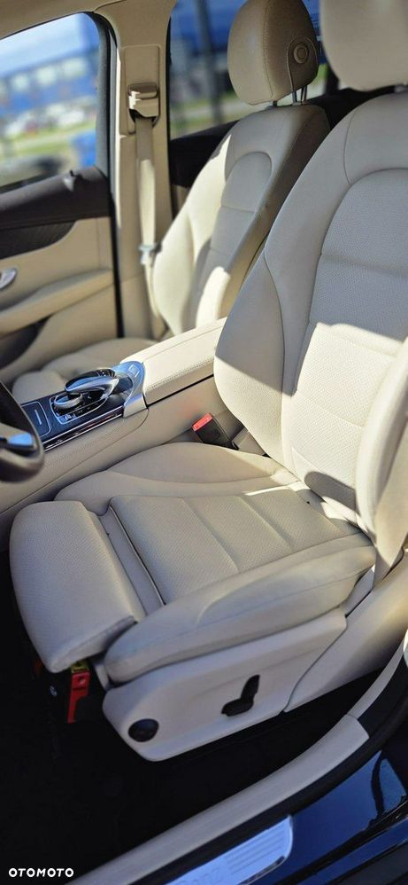 Mercedes-Benz GLC 220 d 4-Matic - 16