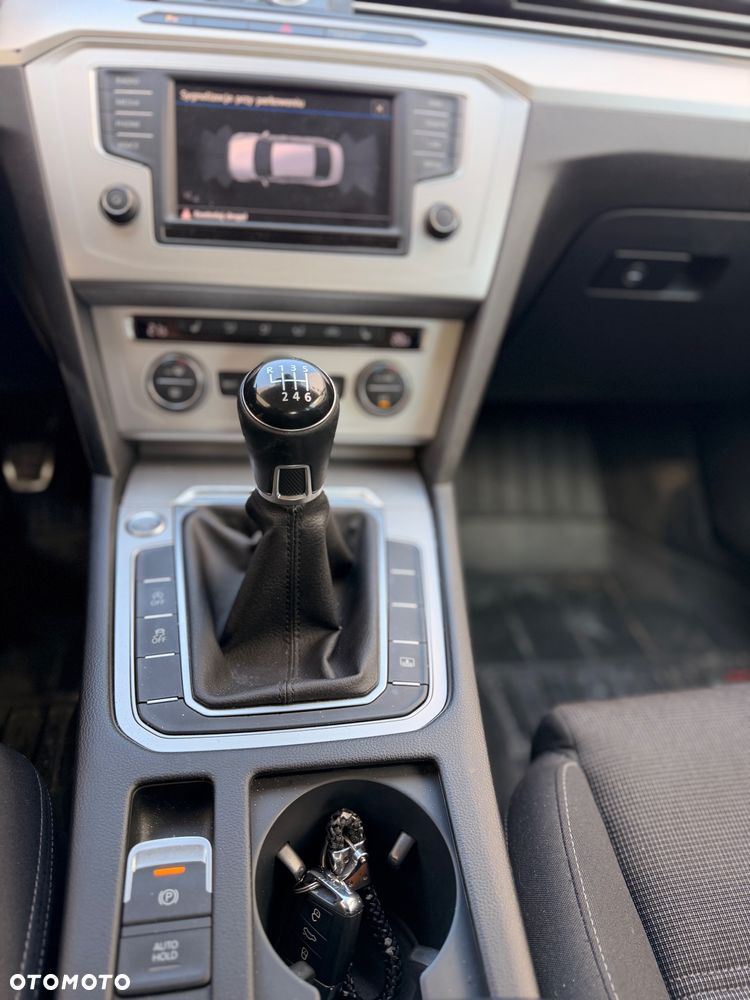 Volkswagen Passat 1.8 TSI BMT Comfortline - 7