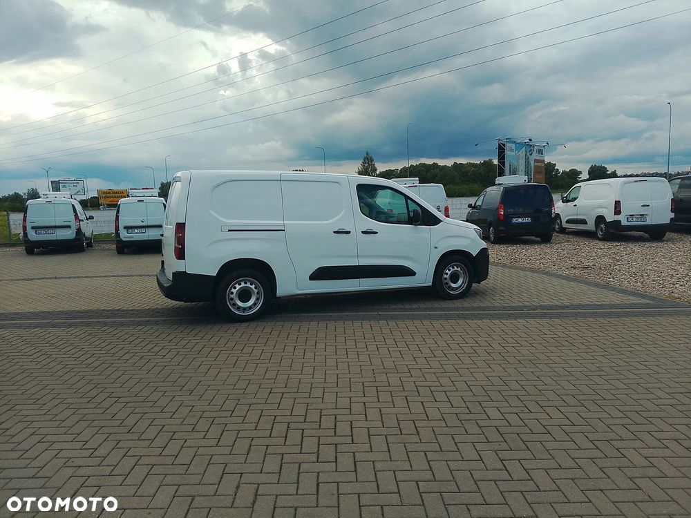 Toyota Proace Partner Berlingo Combo Doblo L2 Long Izoterma Chłodnia Salon PL półka Inox 3 osoby 2EUpal 2,5 DMC - 8
